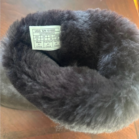 UGG Chocolate Suede Boots - Picture 6 of 6